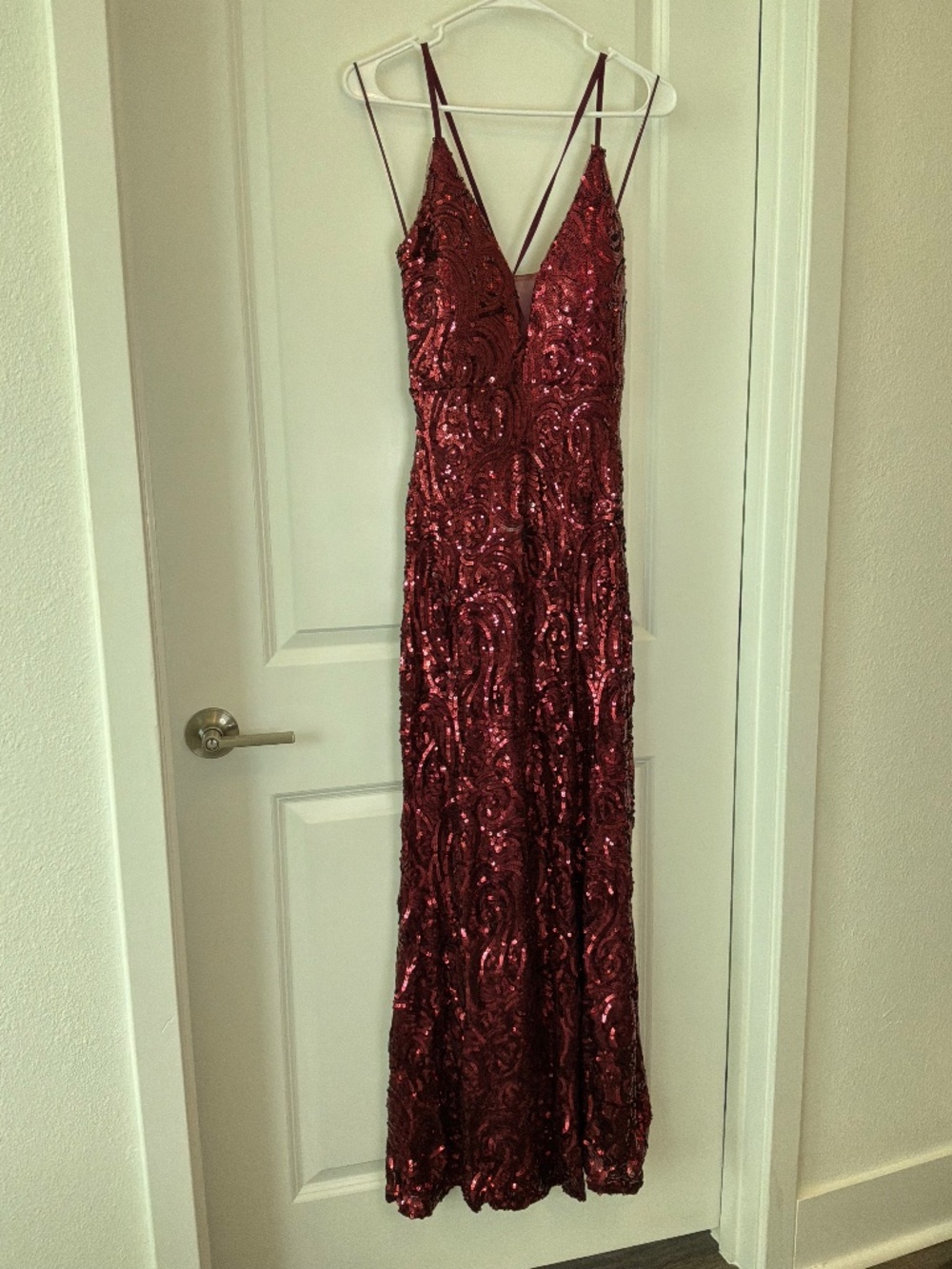 Nightway Burgundy Sequin Strappy Back Prom Gown Size 8 – Never Worn